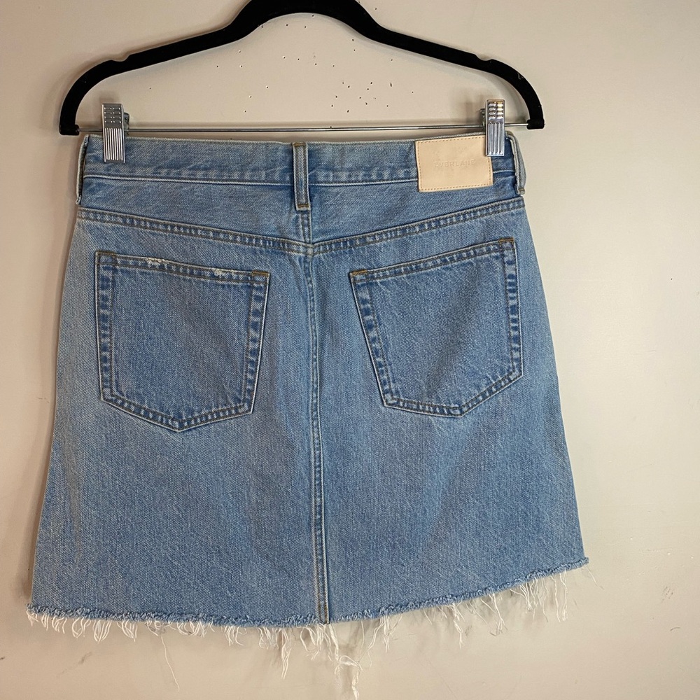 Everlane The Denim Reconstructed Skirt Women’s 28 Light Wash Raw Hem Mini Cotton - Picture 4 of 7
